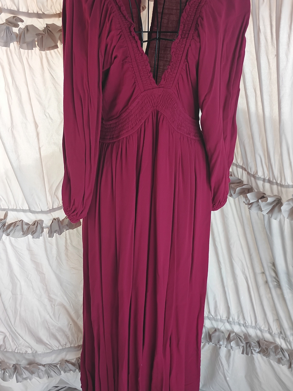 V-Neck Size S Long Sleeve Maxi Dress in Deep Berry